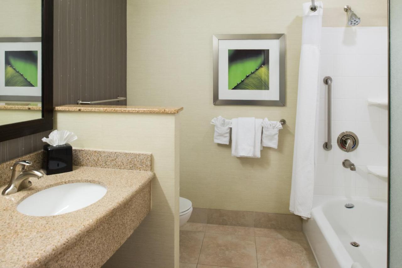 Courtyard By Marriott Victorville Hesperia Exterior photo