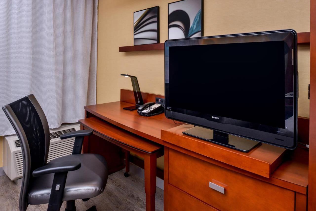 Courtyard By Marriott Victorville Hesperia Exterior photo
