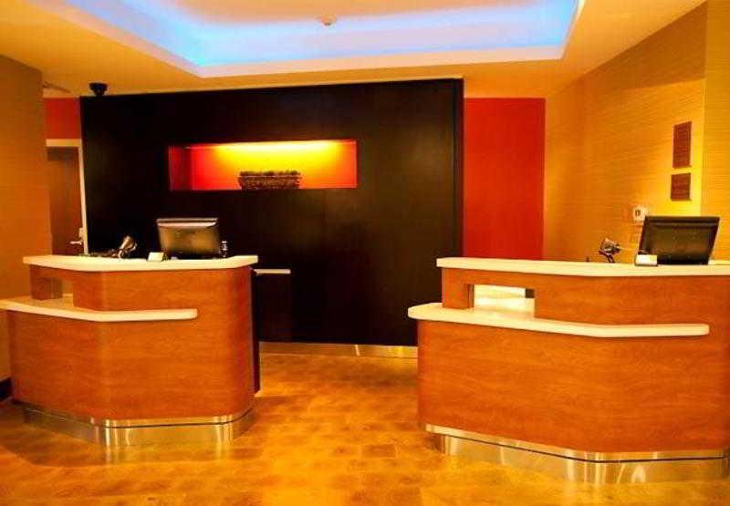 Courtyard By Marriott Victorville Hesperia Exterior photo