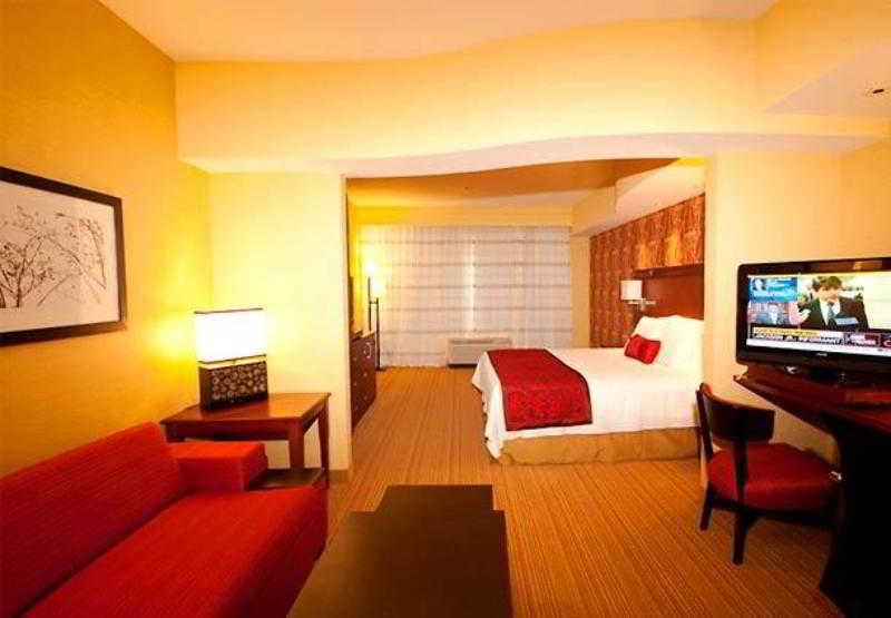 Courtyard By Marriott Victorville Hesperia Room photo